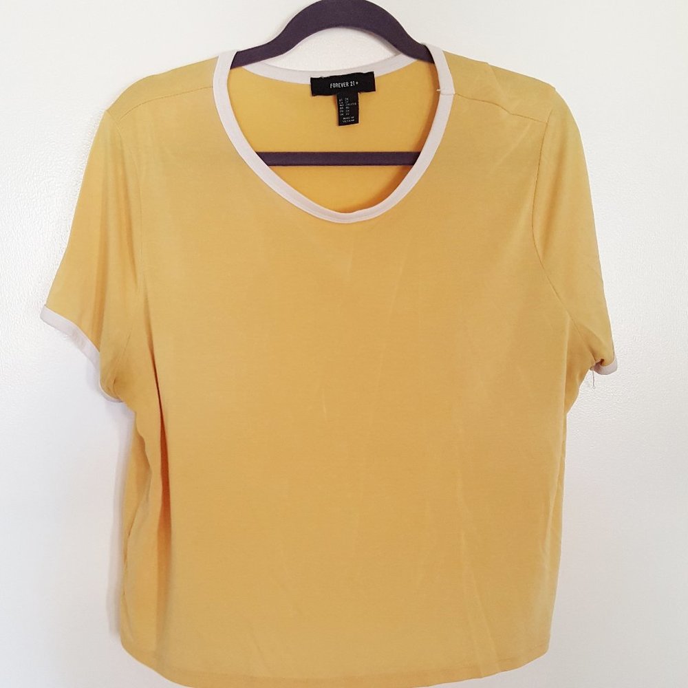 FOREVER 21 Women's Tee Shirt 2X Mustard Yellow